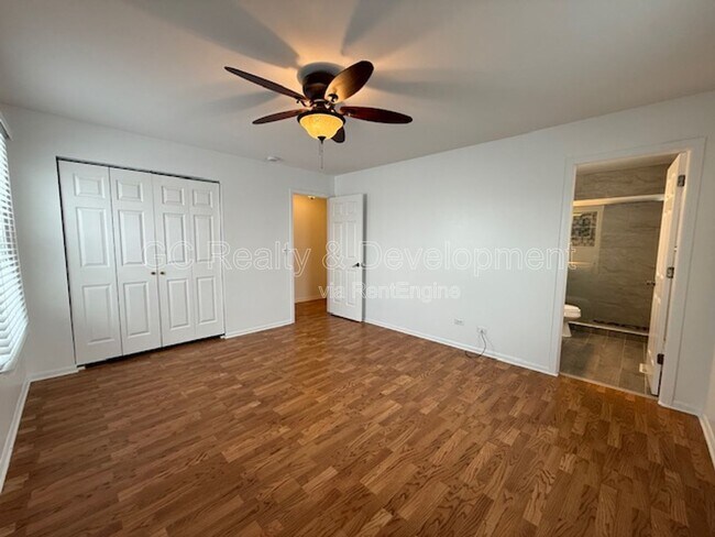 Building Photo - 885 Chelsea Ct