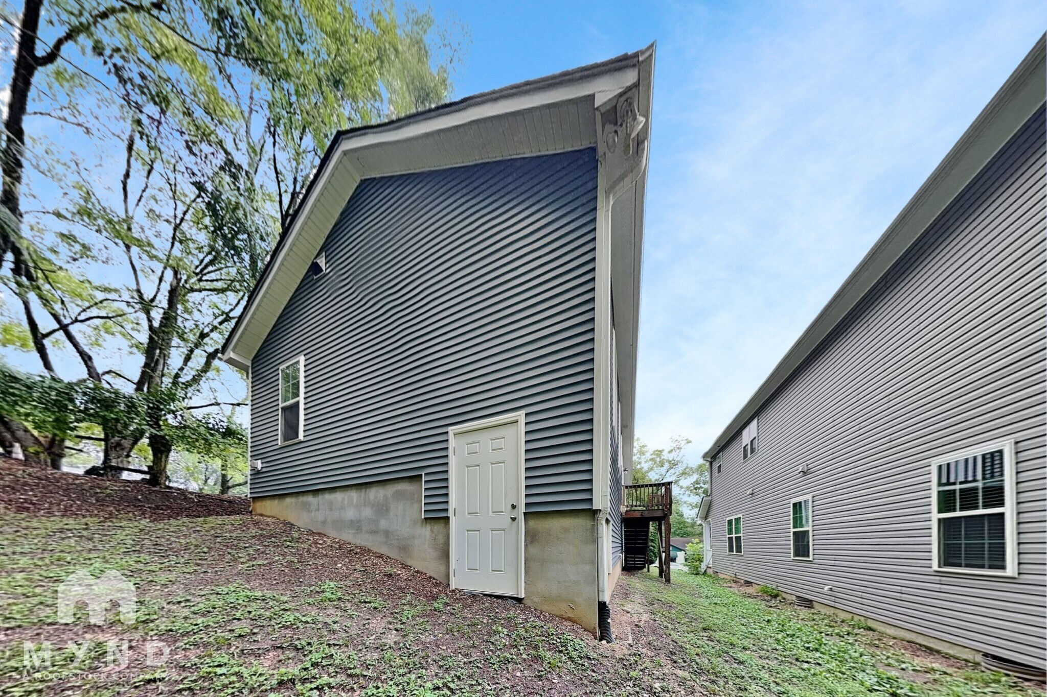 Building Photo - 417 E Hinton St