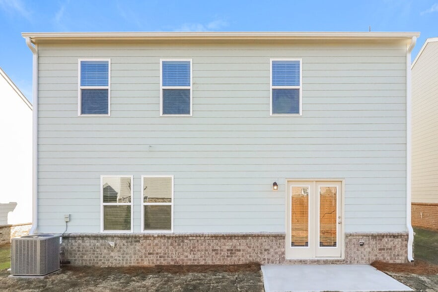 Building Photo - 7615 Saffron Ave