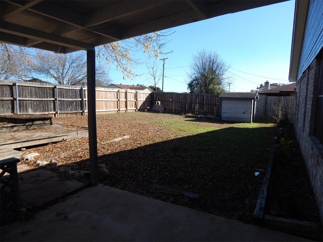 Building Photo - 4503 River Oaks Dr