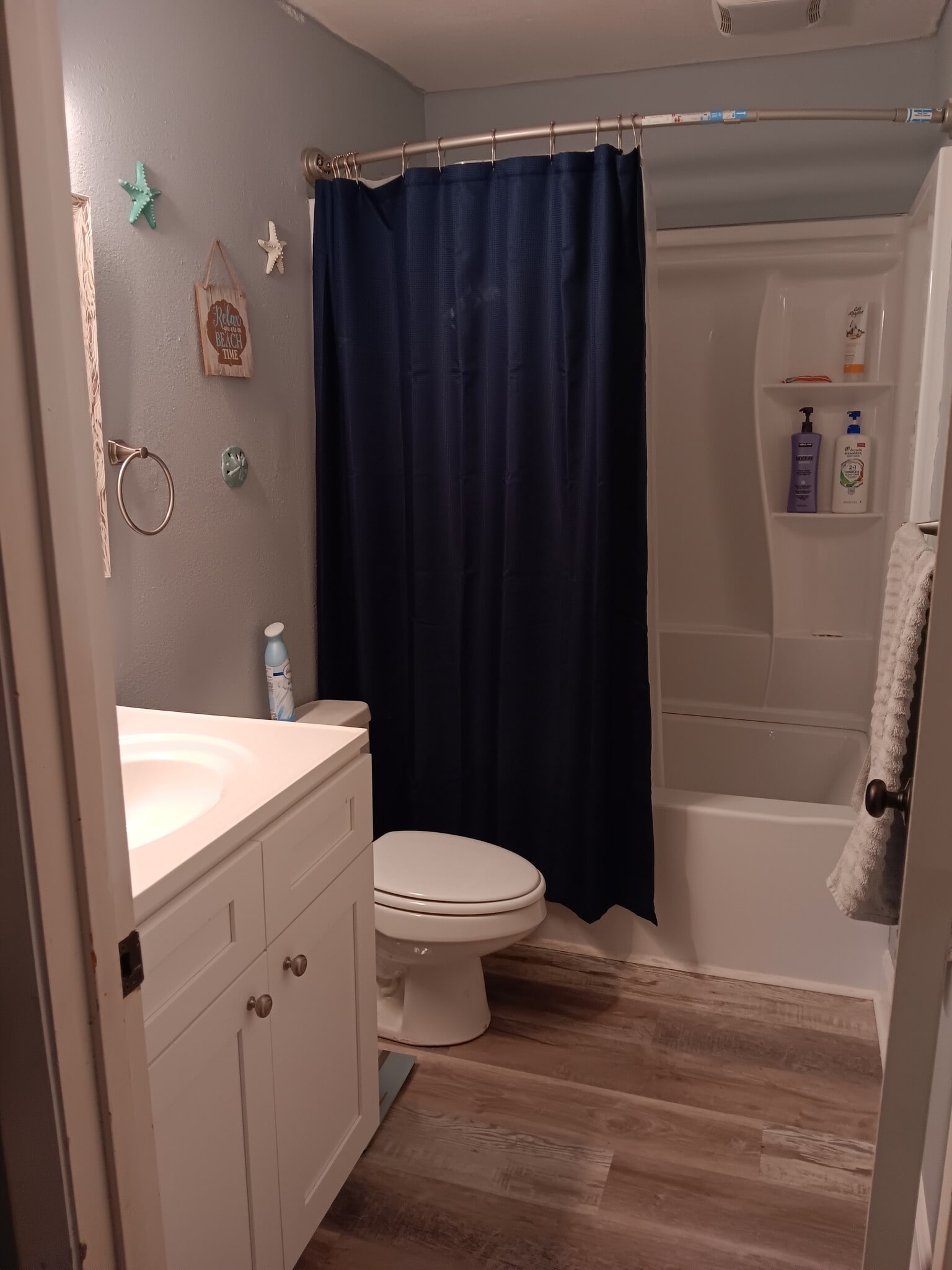 Building Photo - 2345 Inagua Way