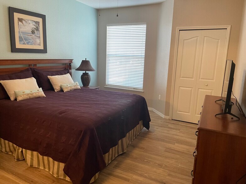 Huge closet space in both rooms - 8815 Dunes Ct