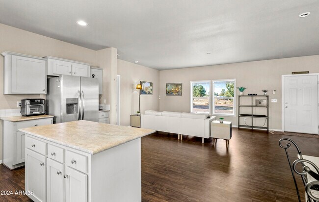 Building Photo - 401 Kaibab Ave