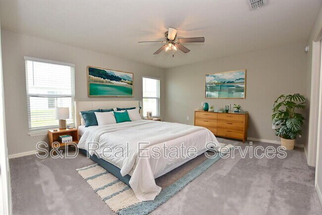 Building Photo - 372 Cascara Ln