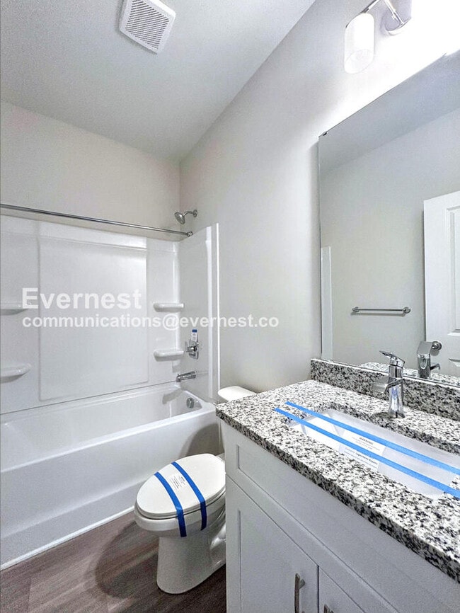 Building Photo - 310 N Correll St