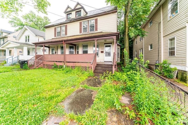 Building Photo - 2020 W 99th St