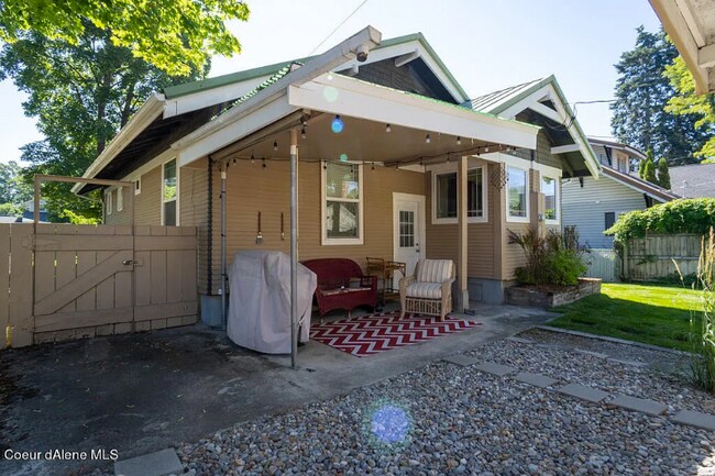 Building Photo - 723 N Government Way