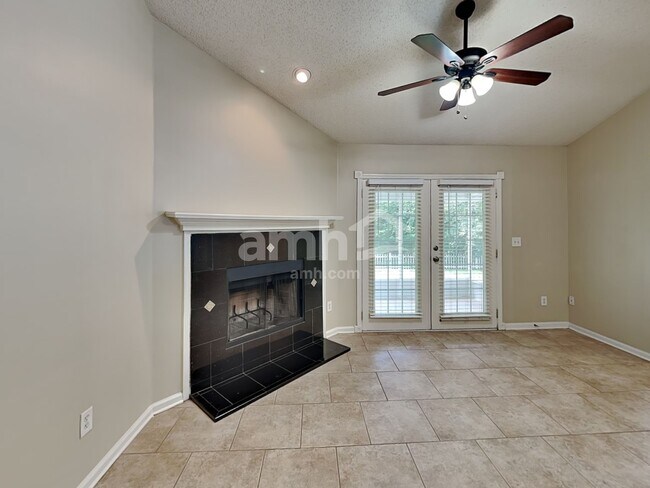 Building Photo - 2903 Brittany Bluff Dr