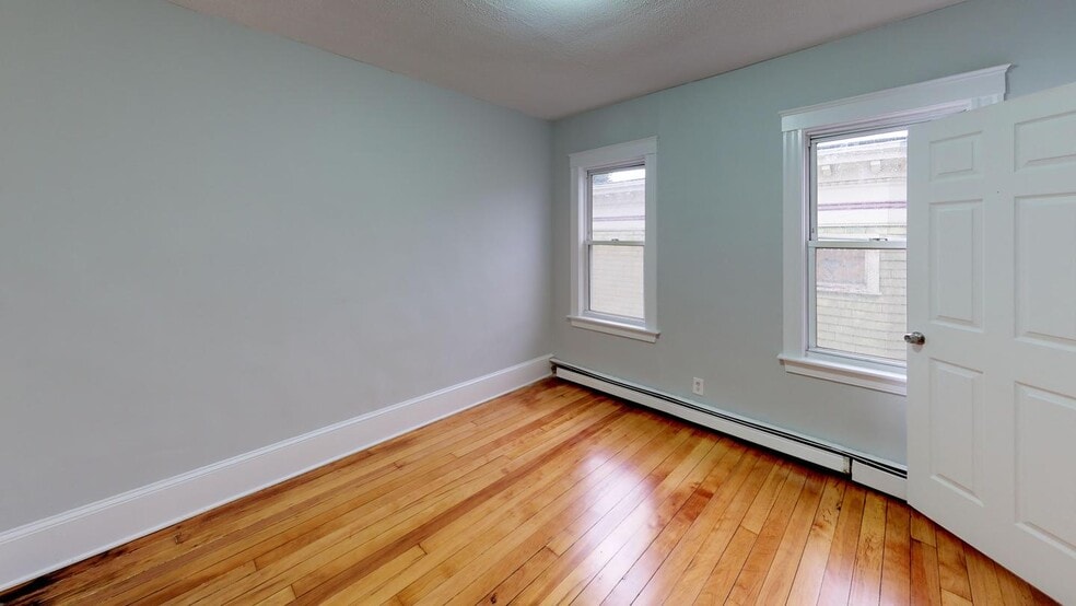 Building Photo - 110 Greenbrier St