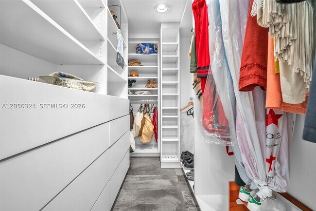 Building Photo - 7135 Collins Ave