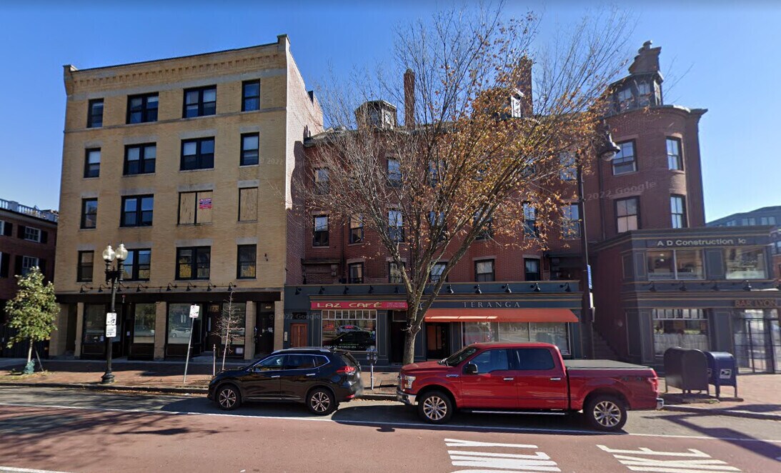 Building Photo - 1688 Washington St