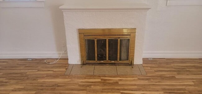 Building Photo - 3 bedroom in GLENDALE AZ 85301