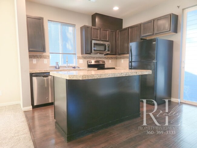 Building Photo - Effortless Elegance in Caldart Heights, Po...