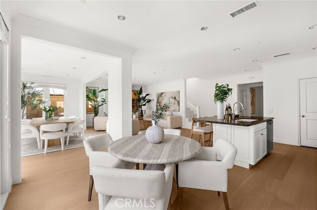 Building Photo - 75 Lupari