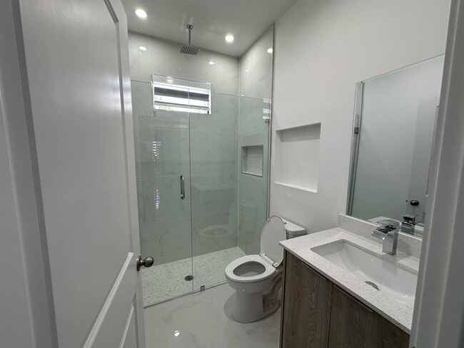 Building Photo - 6033 Kumquat Cir