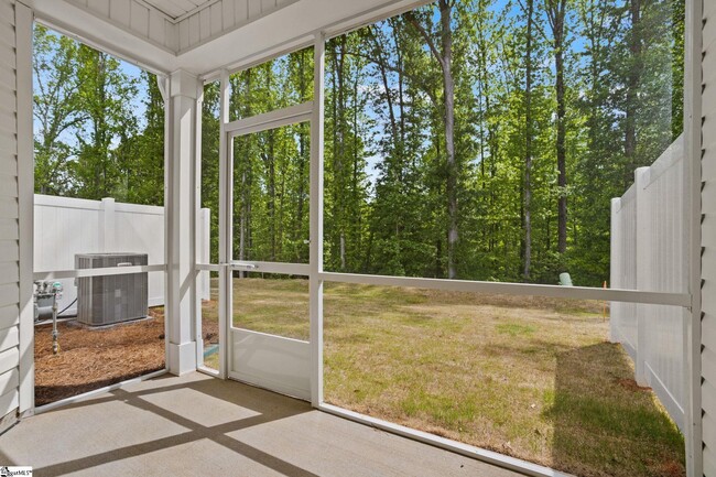Building Photo - 220 Stellate Pl