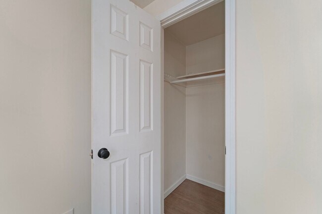 Building Photo - 2616 Shawhan Ave