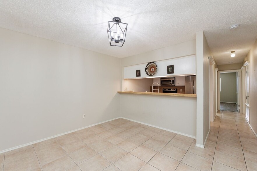 Building Photo - 13656 Teague Ln