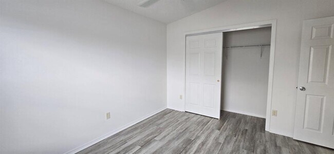 Building Photo - 1009 Ridgeville Rd