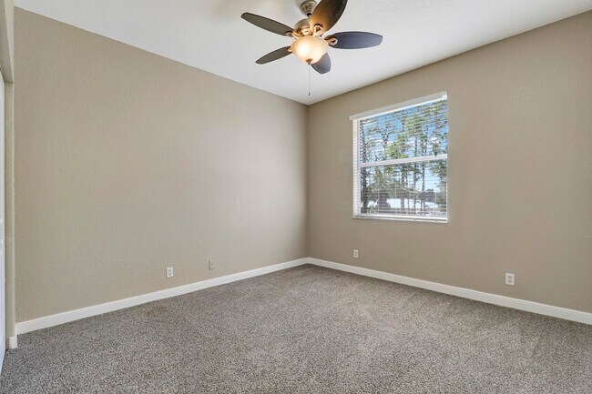 Building Photo - 6325 Spring Lake Terrace