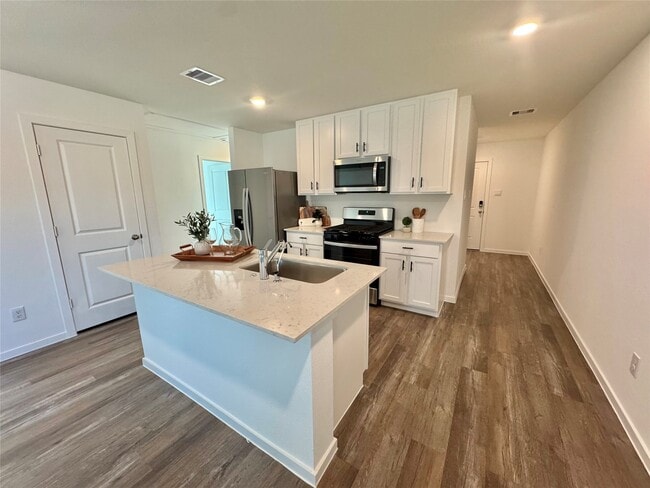 Building Photo - 40962 Seasoned Oak Ln