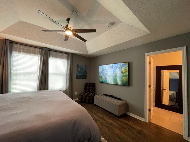 Building Photo - 3561 Brighton Park Cir
