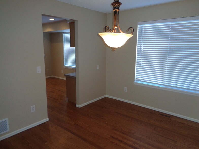 Building Photo - 17051 Numa Pl