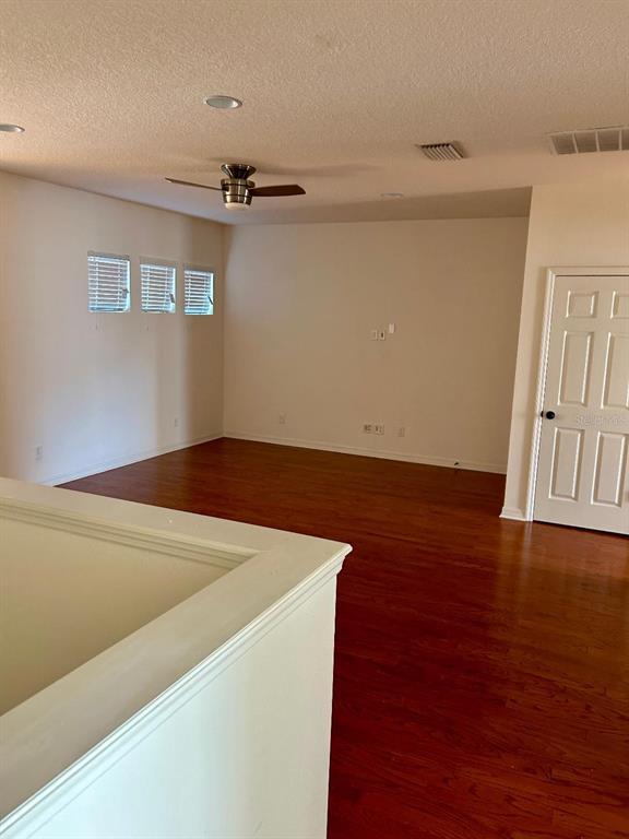 Building Photo - 8818 Tropical Palm Dr