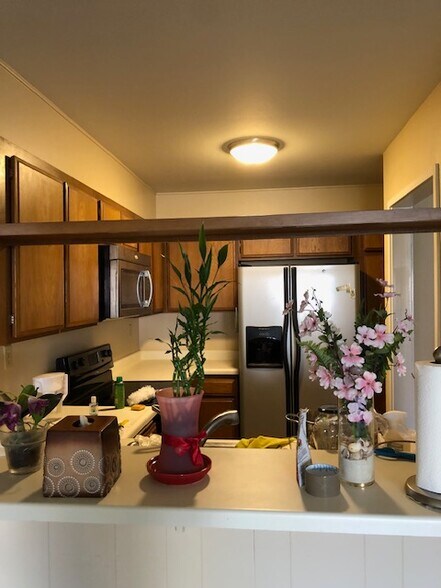 Building Photo - 2140 Santa Cruz Ave