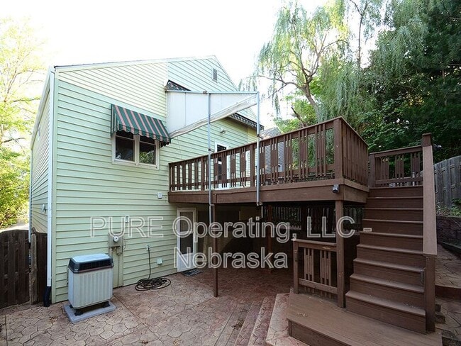 Building Photo - 1217 Pierce St