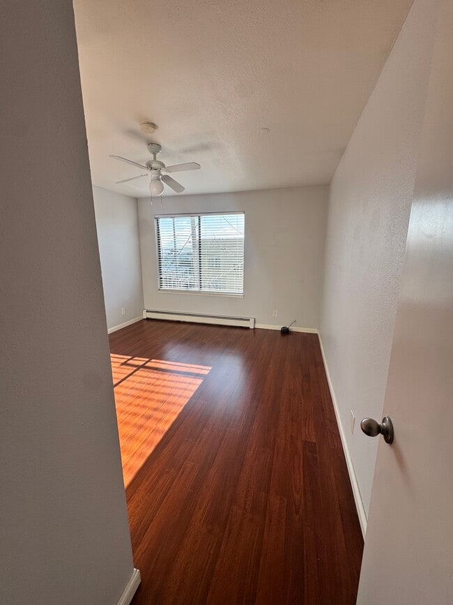Building Photo - 1358 Noe St
