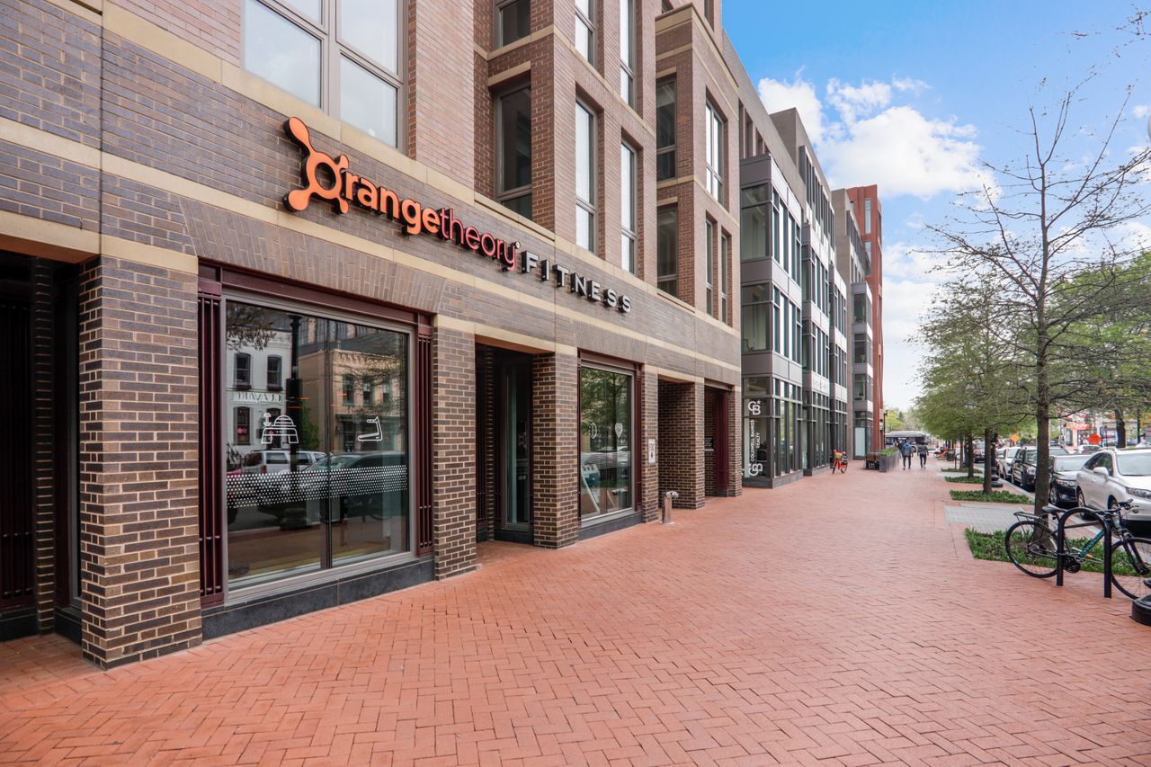 Building Photo - 1110 3rd St NE