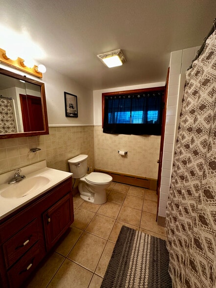 Building Photo - 2 Canfield St