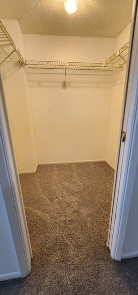 Building Photo - 3010 N Course Dr