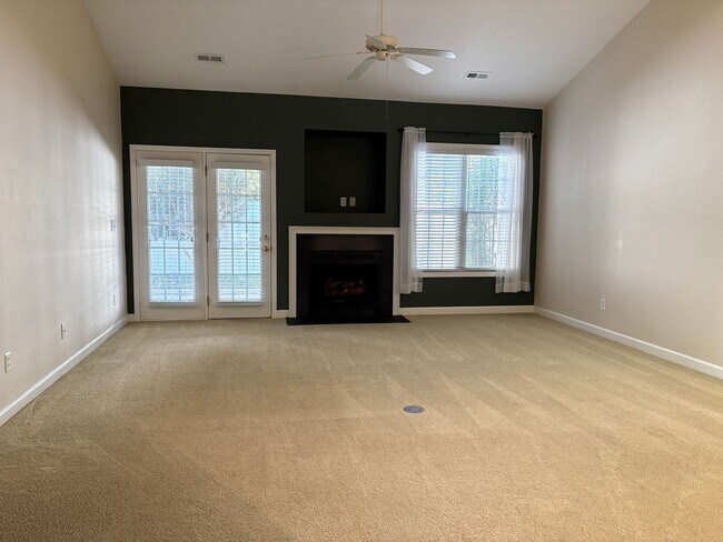 Building Photo - 804 Pelican Ln