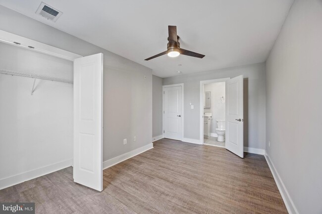Building Photo - 502 Gerhard St