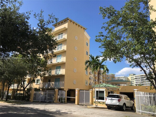 Primary Photo - 2475 NW 16th St Rd