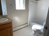 Building Photo - 2 Bedroom Condo in Clinton Township