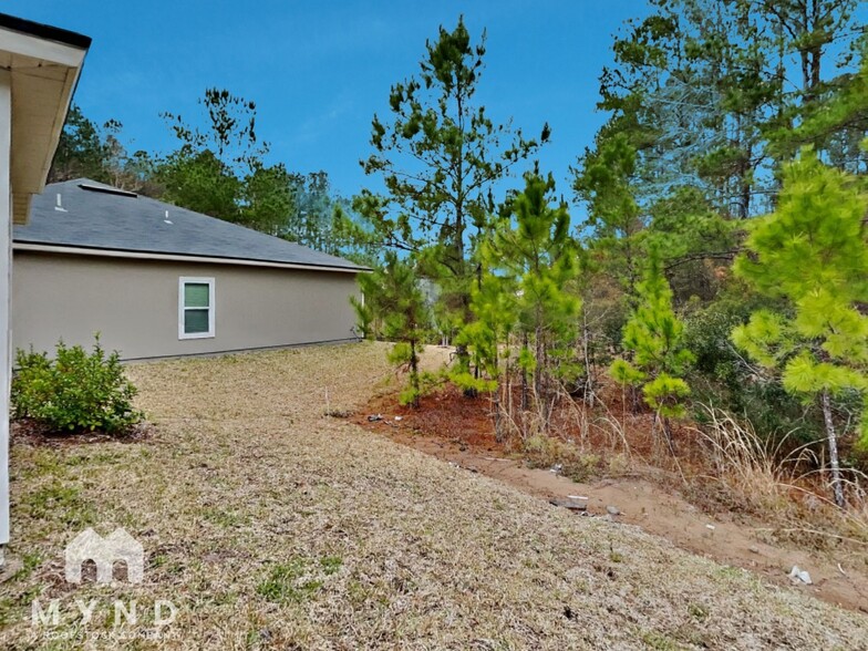 Building Photo - 1555 Tan Tara Trl