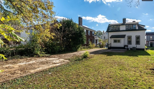 Building Photo - Stylish 3-Bed Home with Private Patio, Basement & Off-Street Parking in Cincinnati