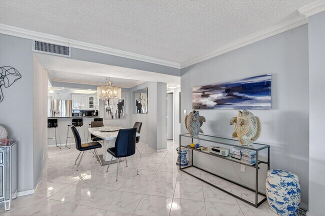 Building Photo - 3000 S Ocean Blvd