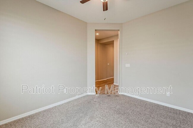 Building Photo - 25930 N Langley Dr