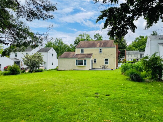 Building Photo - The WeHa Pottery Barn House