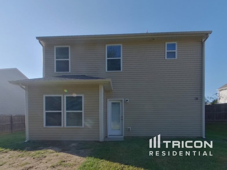 Building Photo - 1551 Peabody Court