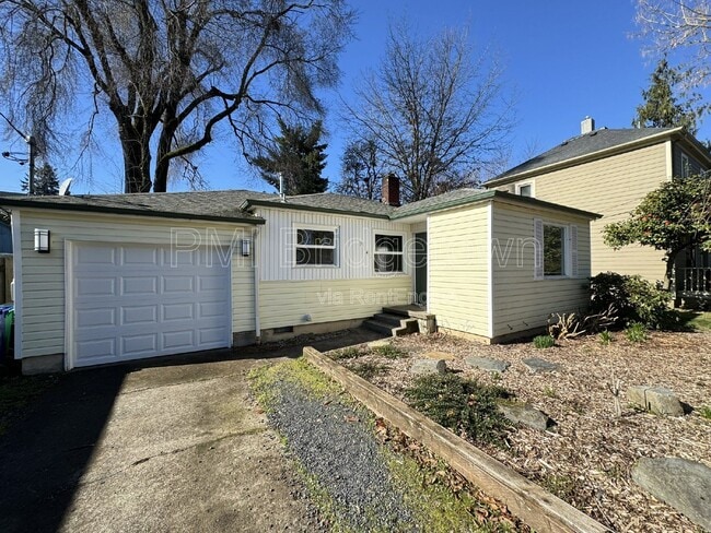 Building Photo - 9545 N Hodge Ave