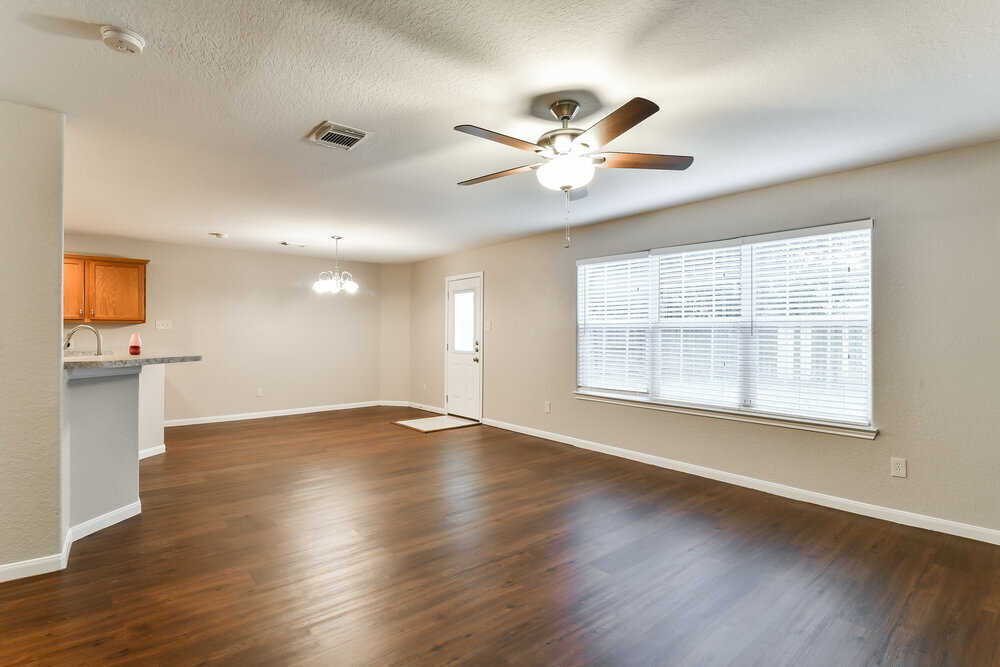 Building Photo - 11118 Opatrny Meadows Ln
