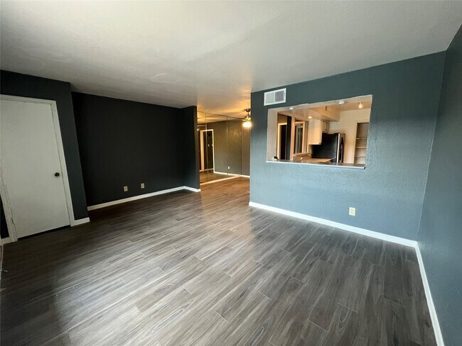 Building Photo - 11540 Chimney Rock Rd