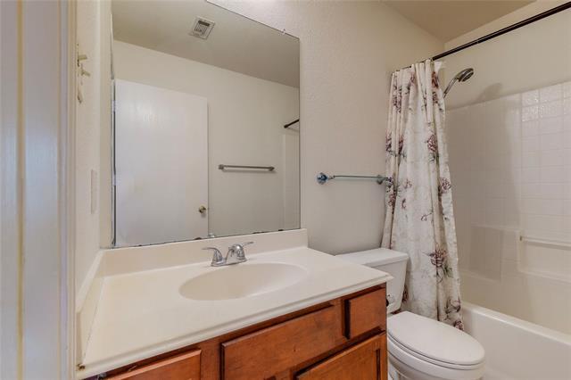 Building Photo - 3206 W Candlebrook Dr