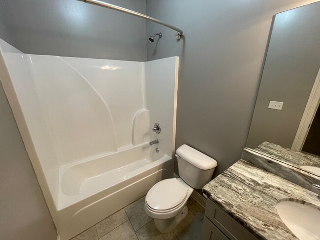 Building Photo - 4BD/4.5BA FOR RENT