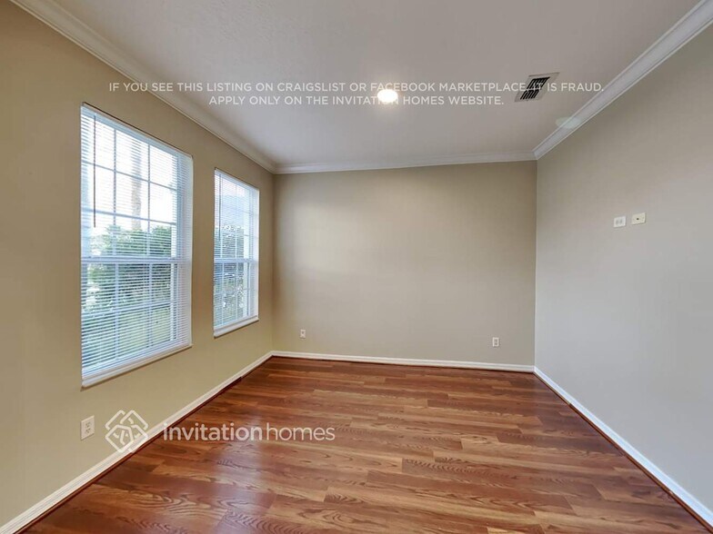 Building Photo - 3055 Zander Dr